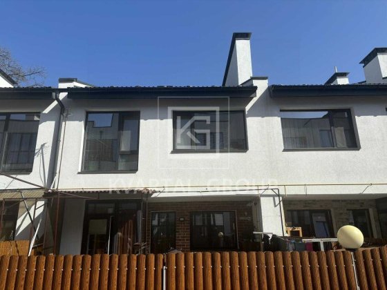 Продаж Таунхаусу з ремонтом  поруч з озером! Гостомель