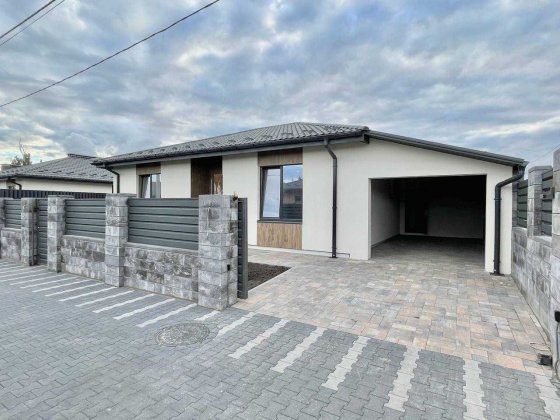 95 кв, ГАЗ, Центральні комунікації, Гараж, Червона цегла, Власник Гостомель