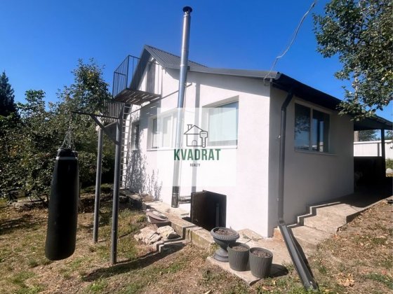 Продам дачу з готовим ремонтом неподалік від річки Дністер Каменец-Подольский