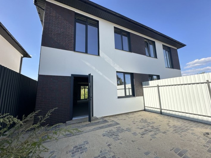 Готовий  дуплекс до ремонту біля  озера у м Гостомель - фото 1