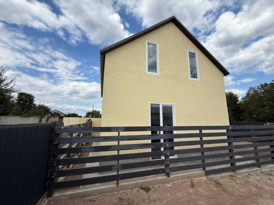 Будинок в Гостомелі, неподалік озера Гостомель