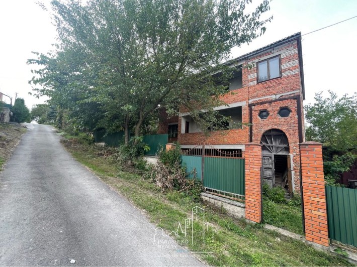 Продам просторий будинок - фото 1