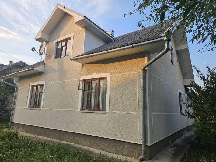 Будинок житловий на ділянці 7 сот район ОККО м.Коломия - фото 1