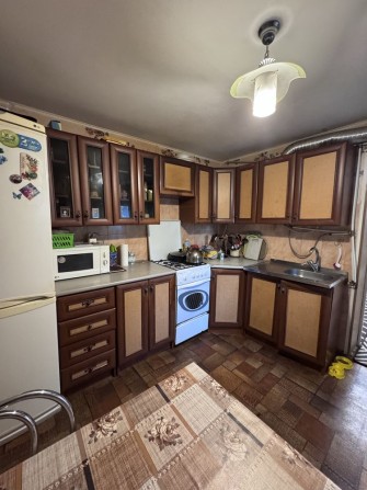 Продається 1/2 частина в центрі міста - фото 1