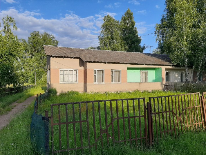 Продамо 1/2 будинку в с. Сингаї біля м.Коростень - фото 1