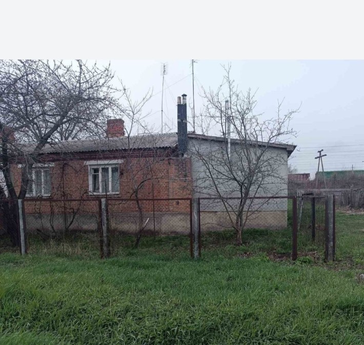 Продам дом м.Берестин , район ЖД - фото 1