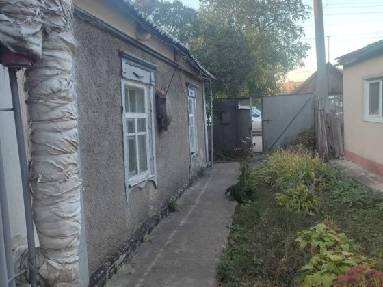 Продам будинок на Авіловці ( газ, пічне) Лозова