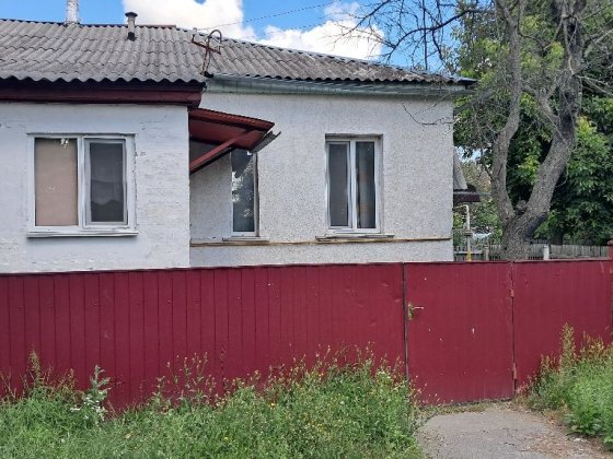 Продаж частини будинку центр міста Малин Малин