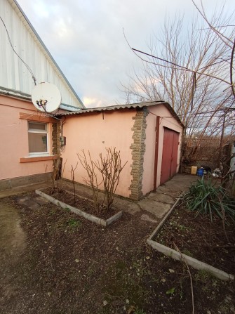 Продам дом в городе. - фото 1