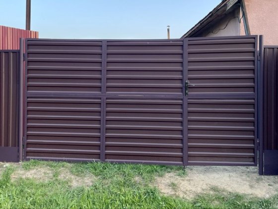 Будинок 40кв та ділянка 8 сотин Мукачево