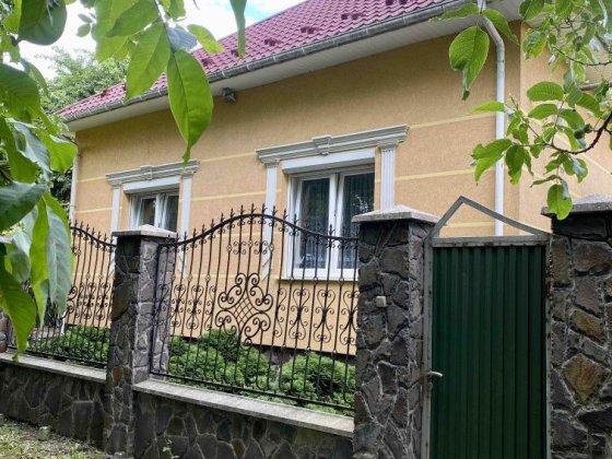 Продається  будинок Мукачево