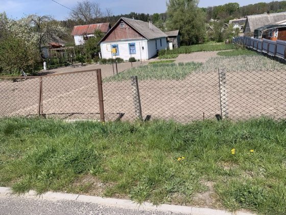 Будинок із землею Звягель