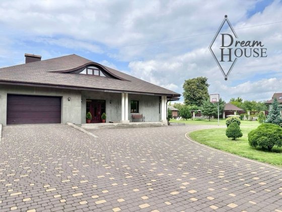 Продаж ексклюзивного цегляного будинку Нововолынск