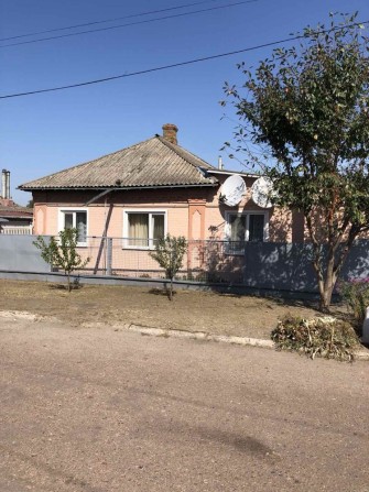 Продам пів-будинку 79 кв.м - фото 1