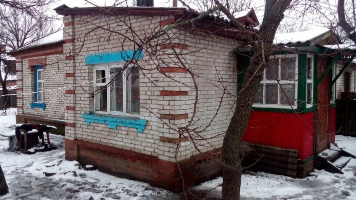 Продається пів будинку р-н "Новолозовка" - фото 1