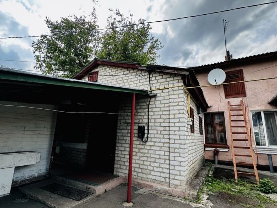 Частина будинку в районі залізничного вокзалу Сміла