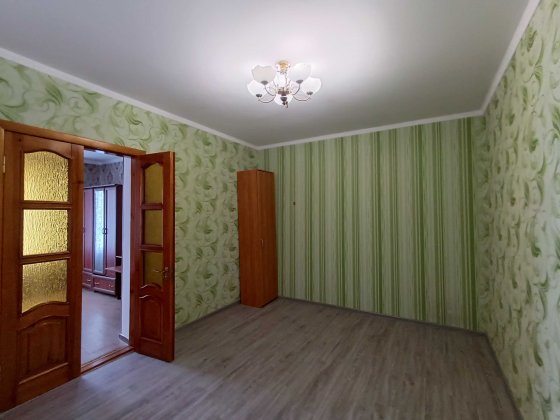 Частина будинку (2житла)кожна зі зручностями,окремий двір вул.Суворова Умань