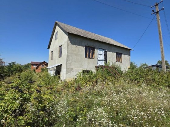 Будинок добротний, Хотин Хотин