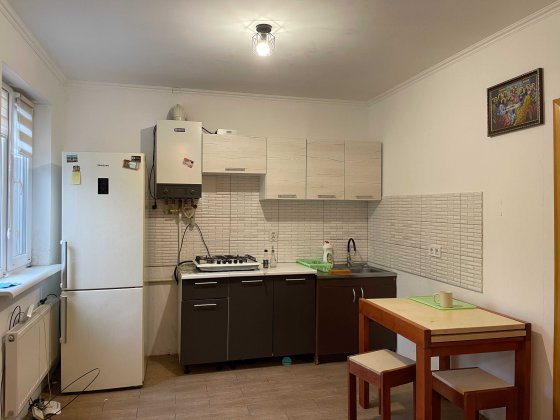 Продам частину будинку в Центрі міста біля парку Хмельницкий