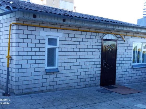 Газифікований будинок в центрі міста Шепетівка