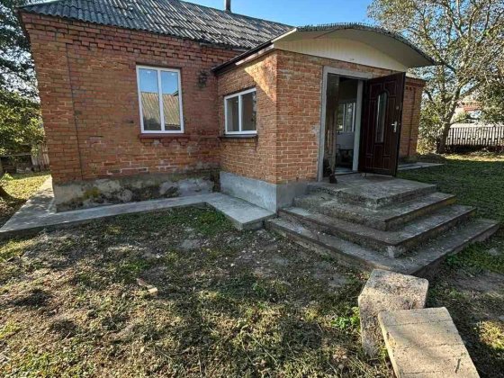 Цегляна хата в передмісті Хмельницького не за всі гроші світу*REX Хмельницький