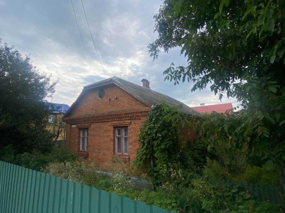 Продаж цегляного будинку в місті Терміново Хмельницький