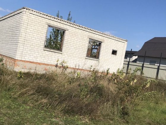 Продам недобудову в м. Переяслав-Хм. р-н 4 школи. Переяслав-Хмельницький