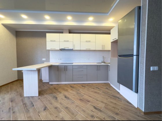 Прочаж чудового таунхауса в Агрономічному Агрономічне