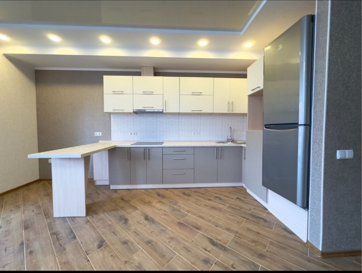 Прочаж чудового таунхауса в Агрономічному - фото 1