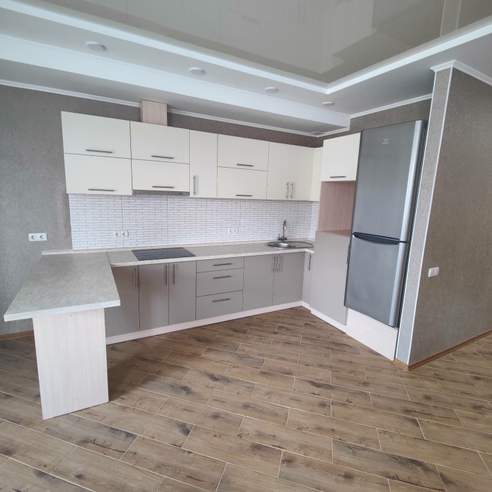 Продам таун з ремонтом - фото 1