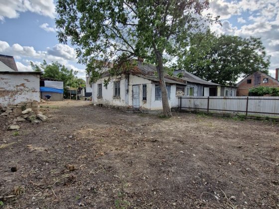Продається будинок з ділянкою у Гайсин Гайсин