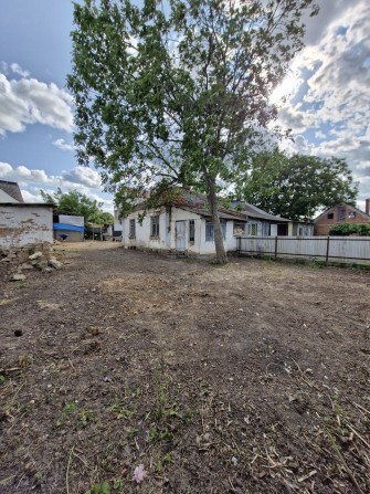 Продається будинок з ділянкою у Гайсин - фото 1