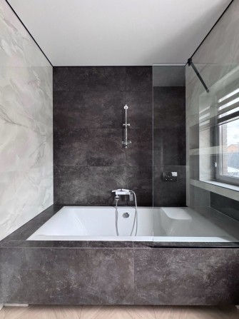 Окремий будинок з меблями та технікою без комісії для покупця - фото 1