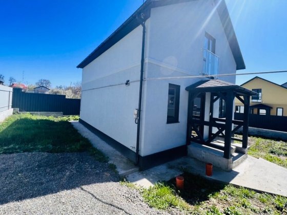 Продам Будинок  чистовому стані та опаленням Зарванці