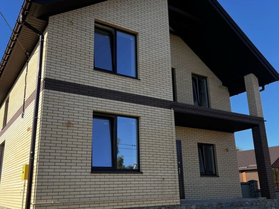 Продам якісний новий двохповерховий будинок Лука-Мелешковская