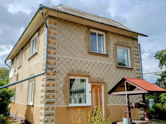 Продам будинок в м-ні ЛЕЗНЕВО від власника Хмельницький