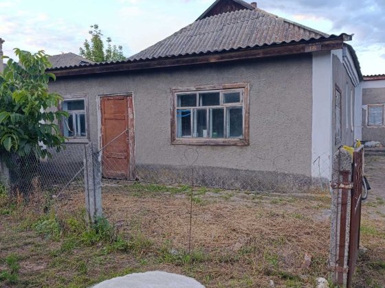 Продам будинок на березі р. Буг в м. Гнівань. Гнівань