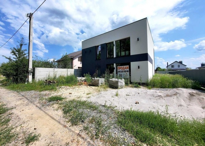 Продаж 2 поверхового будинку в Бохониках - фото 1