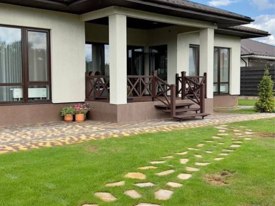 Продам  дом в Обуховке ( Кировское ), рядом лес и река