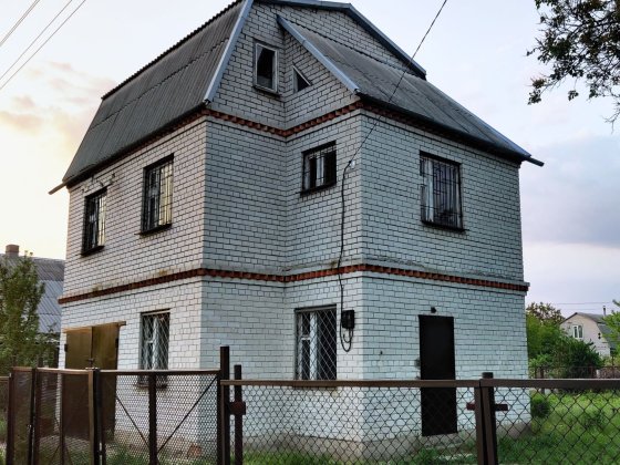 Продается дача в р-не Самаровка. Площадь дома 115 кв.м. Підгородне