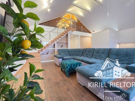 Продам Дом  в Ермолаевке / Подгороднее