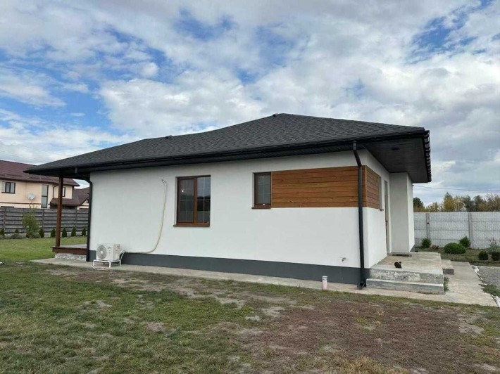 Продам 4к студию дом с. Новоалександровка, ул. Ягодная, 3, (Sun Coast) - фото 1