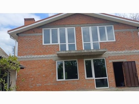 Продам дом новострой в Новоалександровке.