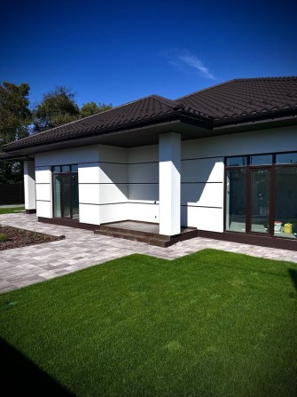 Продам новий сучасний одноповерховий будинок в с. Зарічани - фото 1