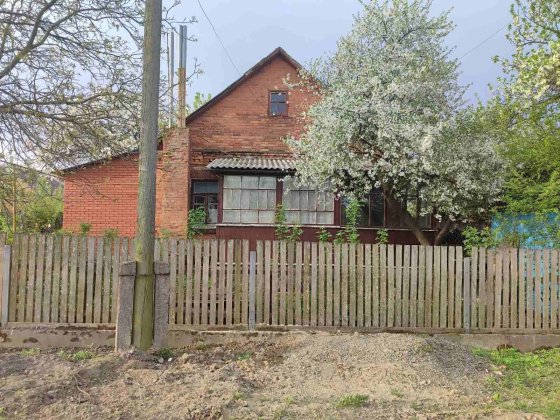 Продається цегляний будинок.М.Чуднів вул.Калинова 21..Центр Міста. Чуднов