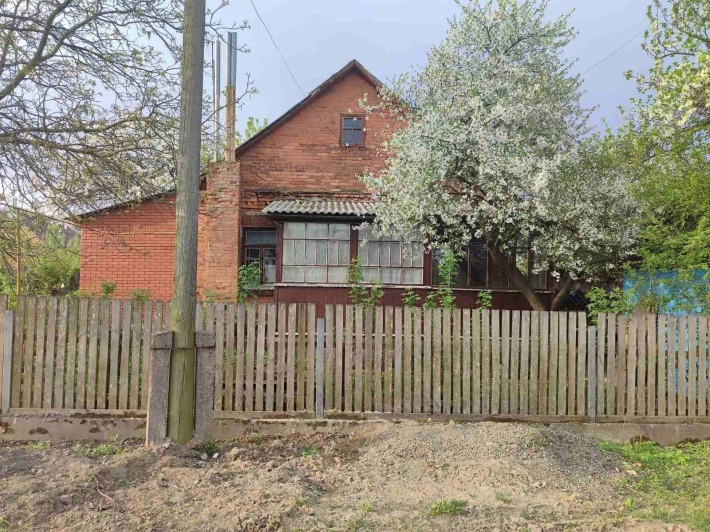 Продається цегляний будинок.М.Чуднів вул.Калинова 21..Центр Міста. - фото 1