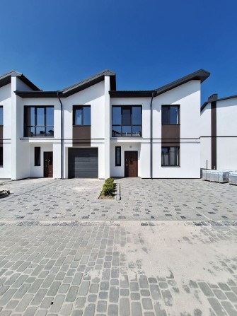 Таунхаус, розтермінування на 2 роки, поруч парк і озеро - фото 1