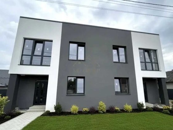 Продається дуплекс по вул. 22 Січня. Крихівці