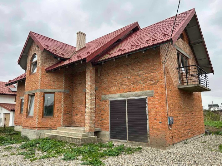 Продаж Будинку з великим подвірʼям та ГАРАЖЕМ !з частковим РЕМОНТОМ - фото 1