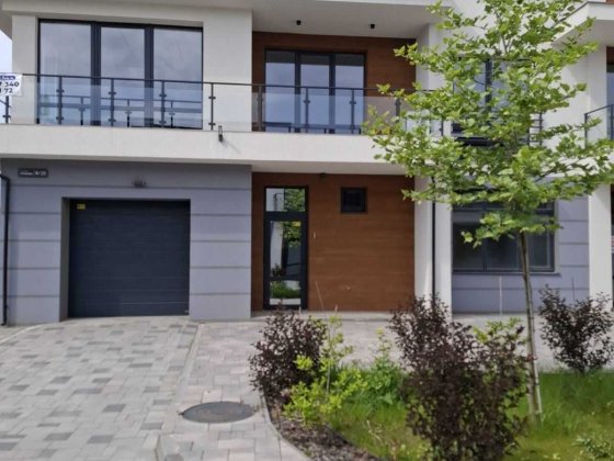 Продам таунхаус преміум-класу з ремонтом. Біля річки!!! Вовчинець